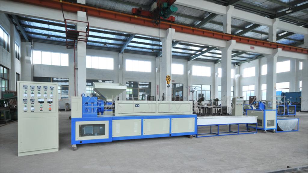 塑料颗粒主机出料少