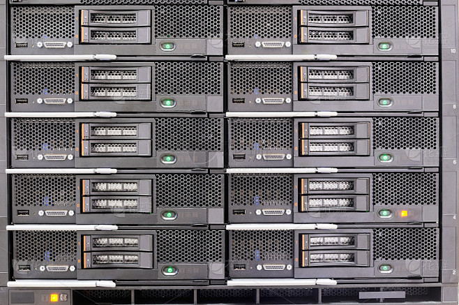 架子上怎么安装电脑主机