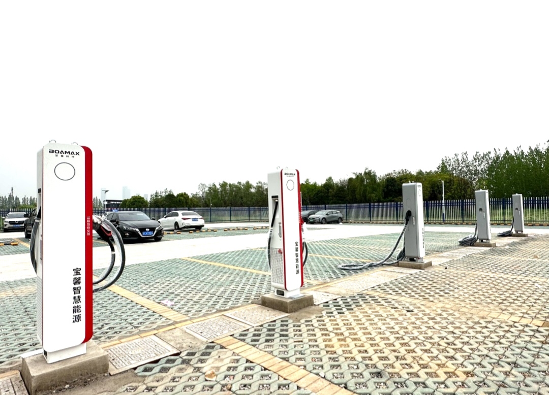 充电宝在电脑主机充电吗