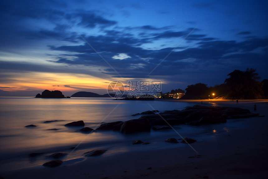 晚上配主机为什么那么便宜