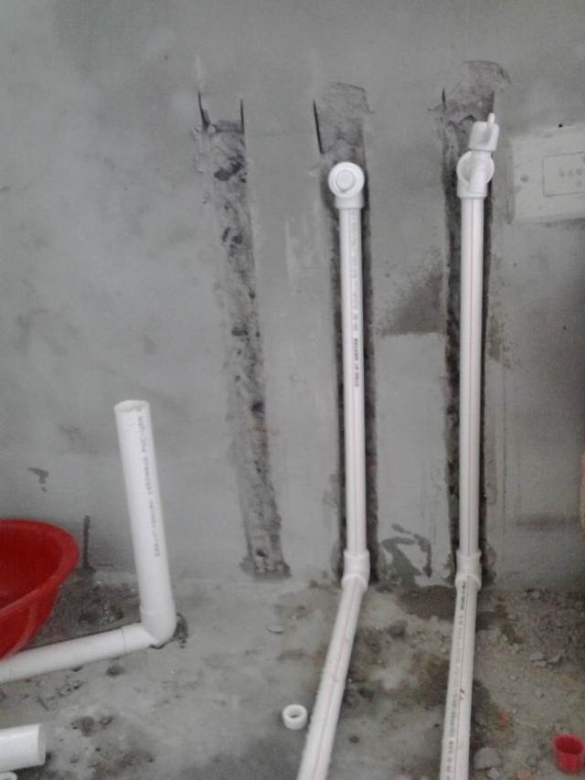 水系统中央空怎么让盘管控制主机