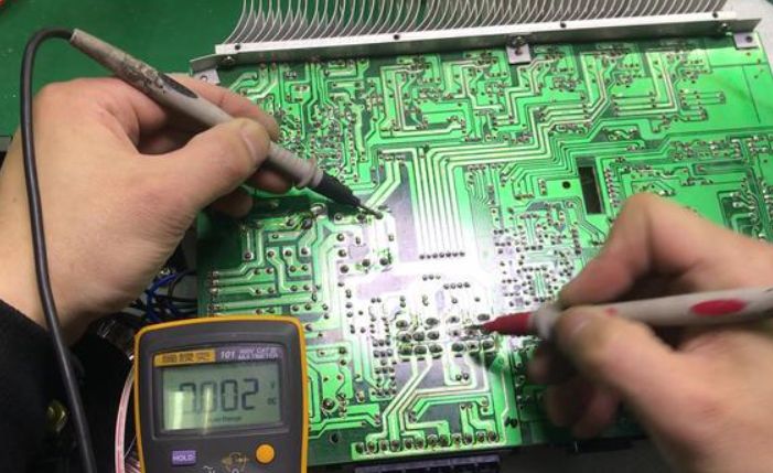 主机音箱高音刺耳