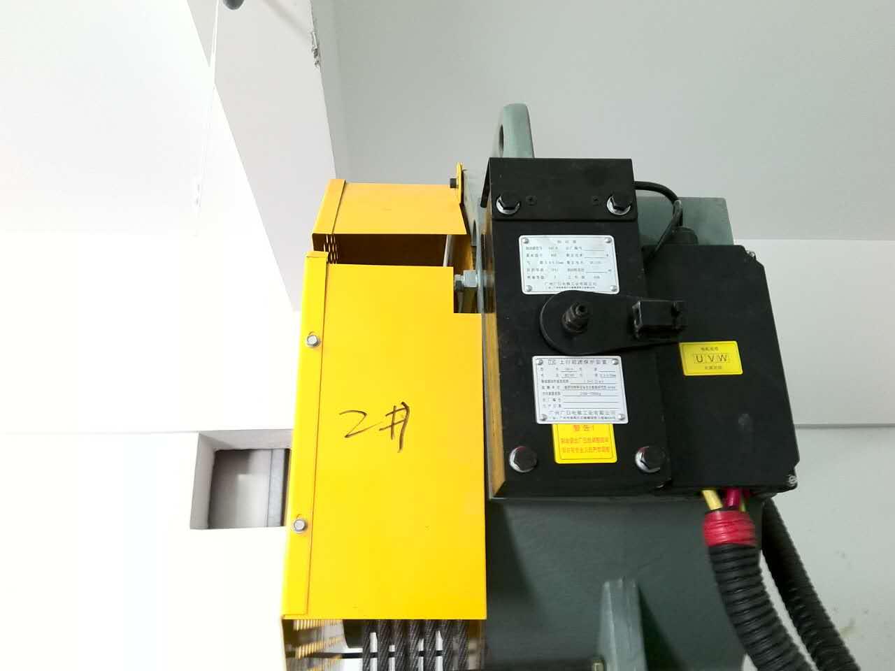 凌云电梯主机异响