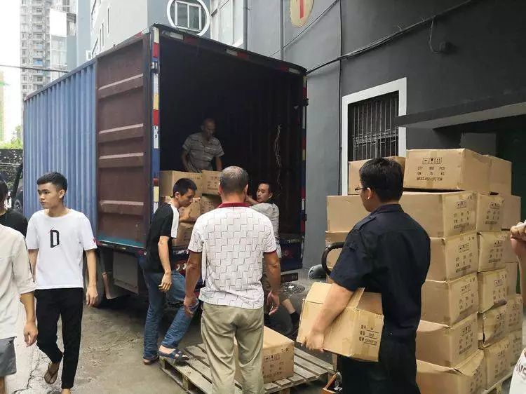 被主机厂客户叼