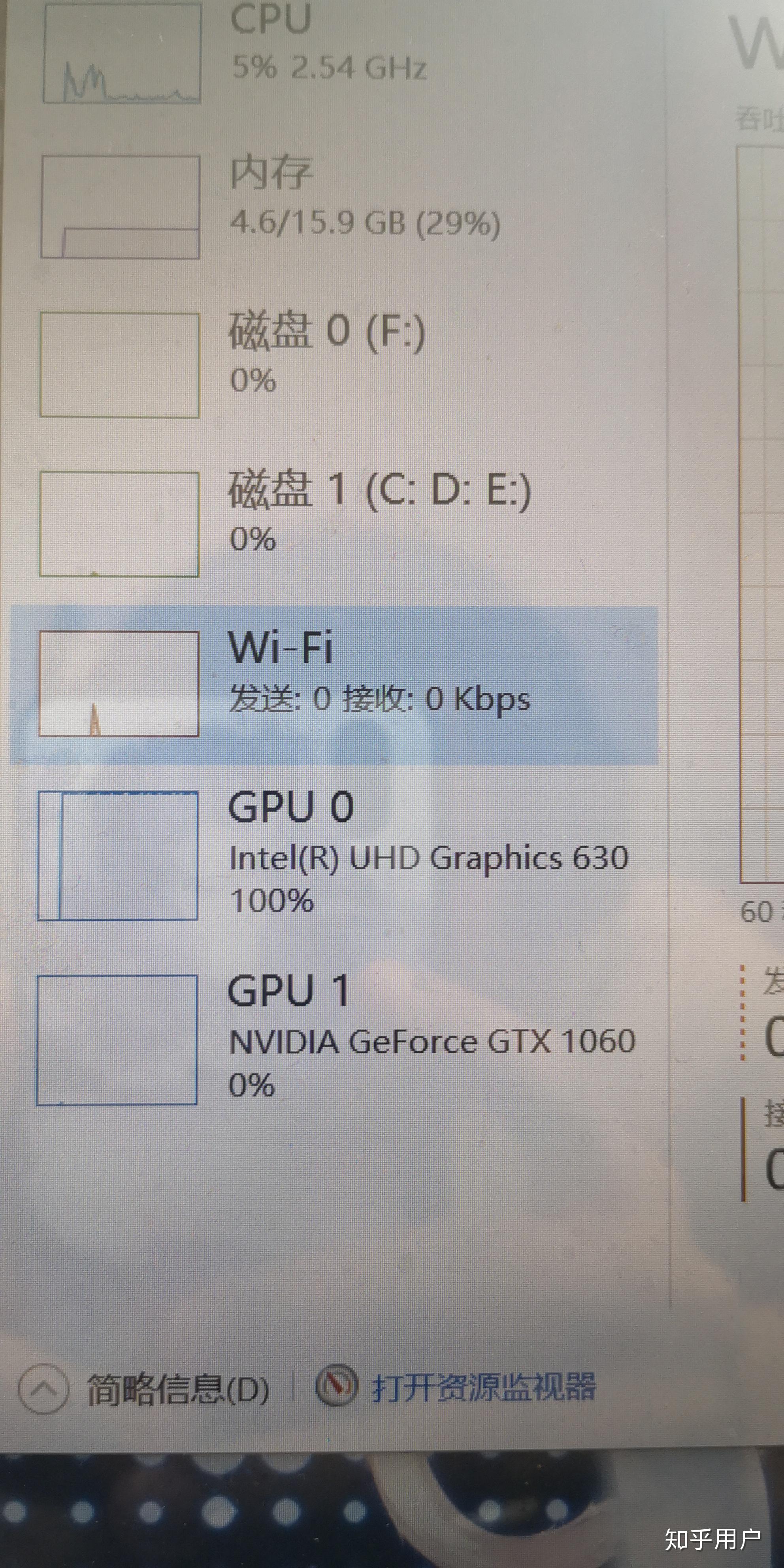 主机可以按两个显卡吗