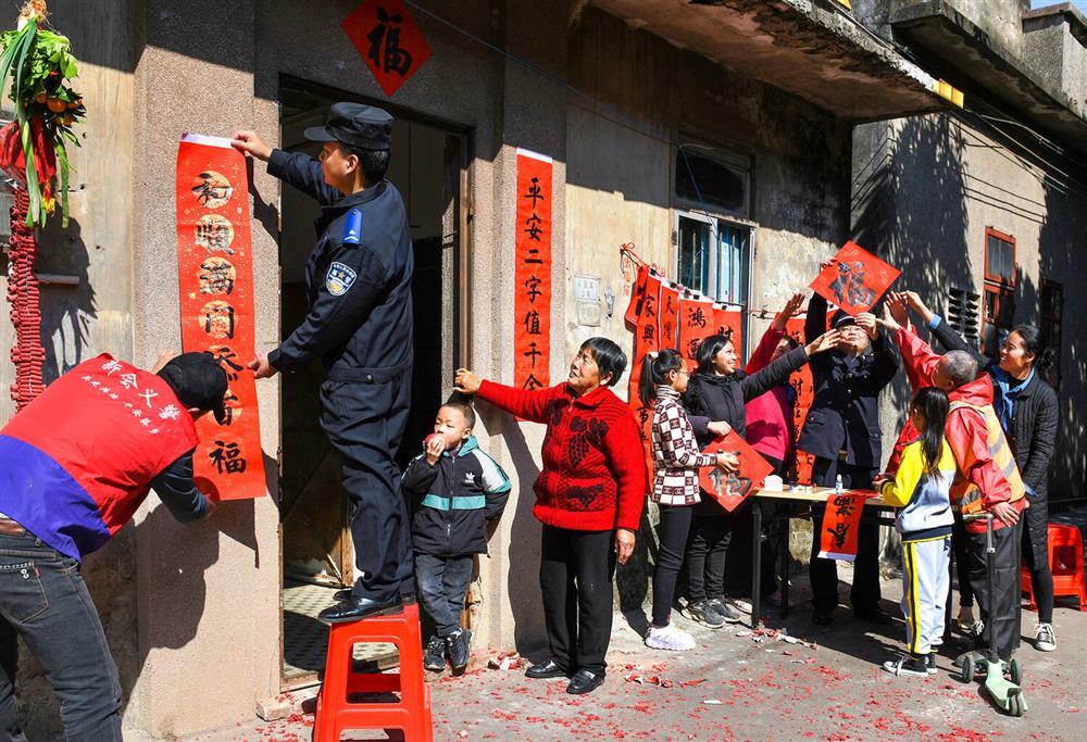 四警情哨位值班报警主机