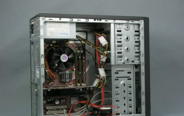 电脑主机嗡嗡响怎么关