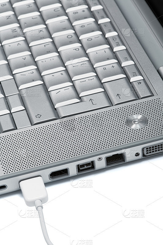 台式电脑主机可以连接笔记本电脑