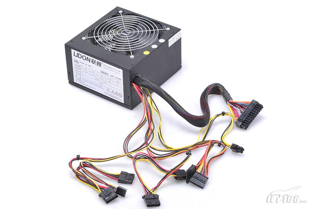 主机接两电源线