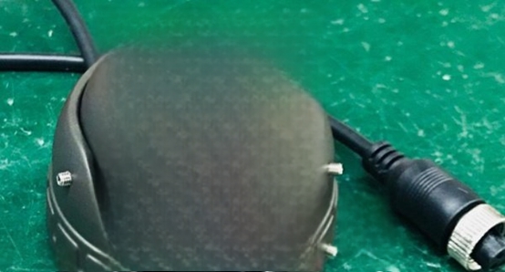 车载视频监控主机显示红灯