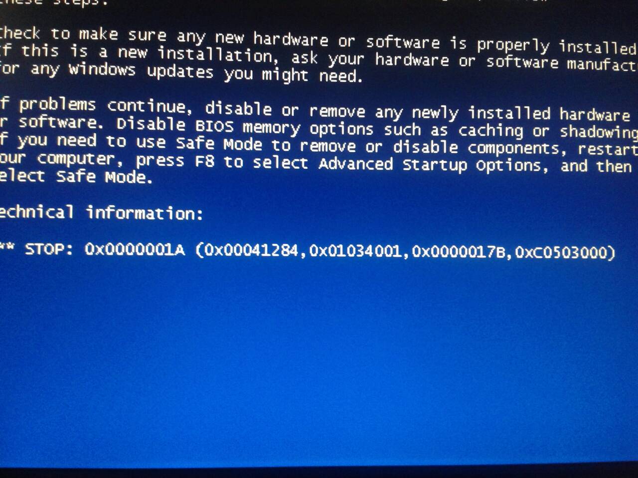 主机出英文符号怎么回事