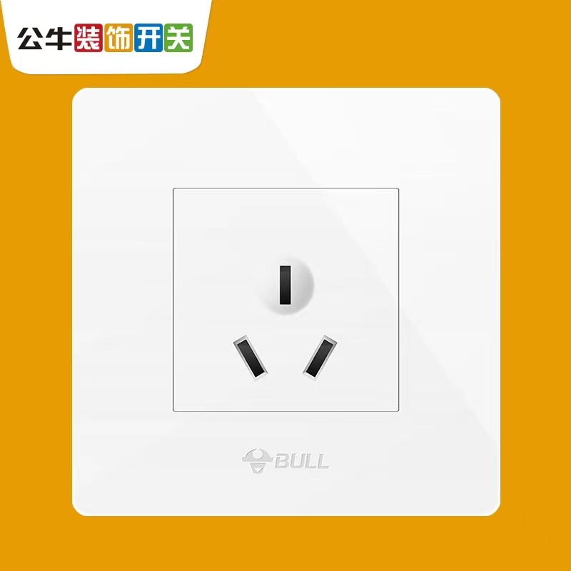 电脑主机后面的三孔插座