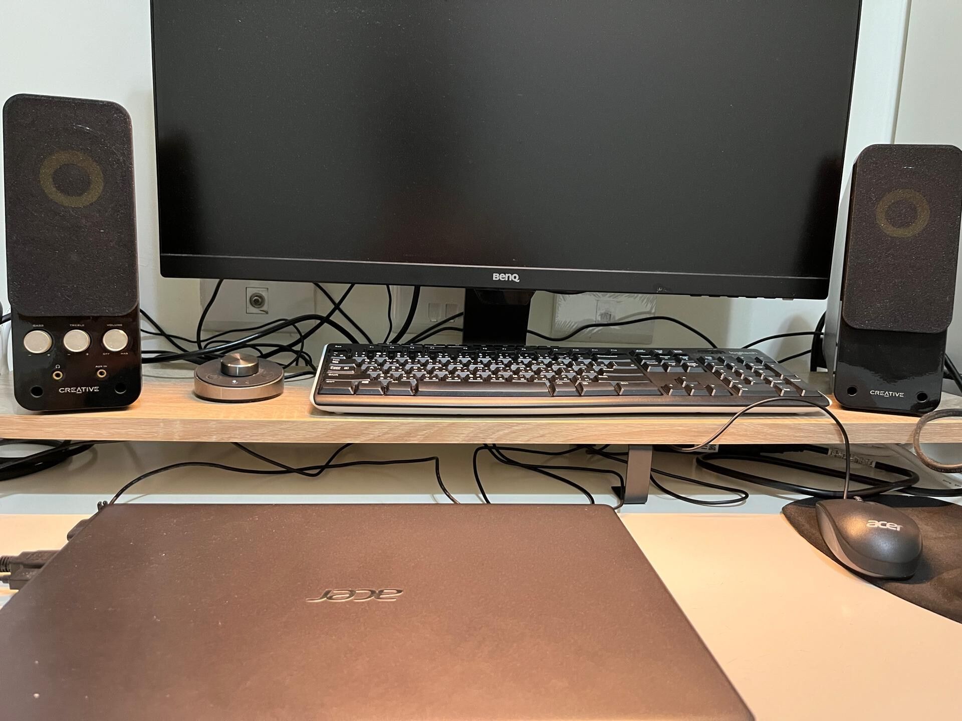 显示器与主机需要音频连接线不