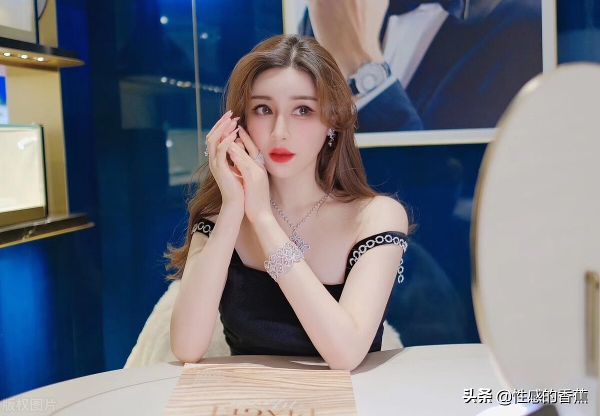 菲翔导航主机在什么位置