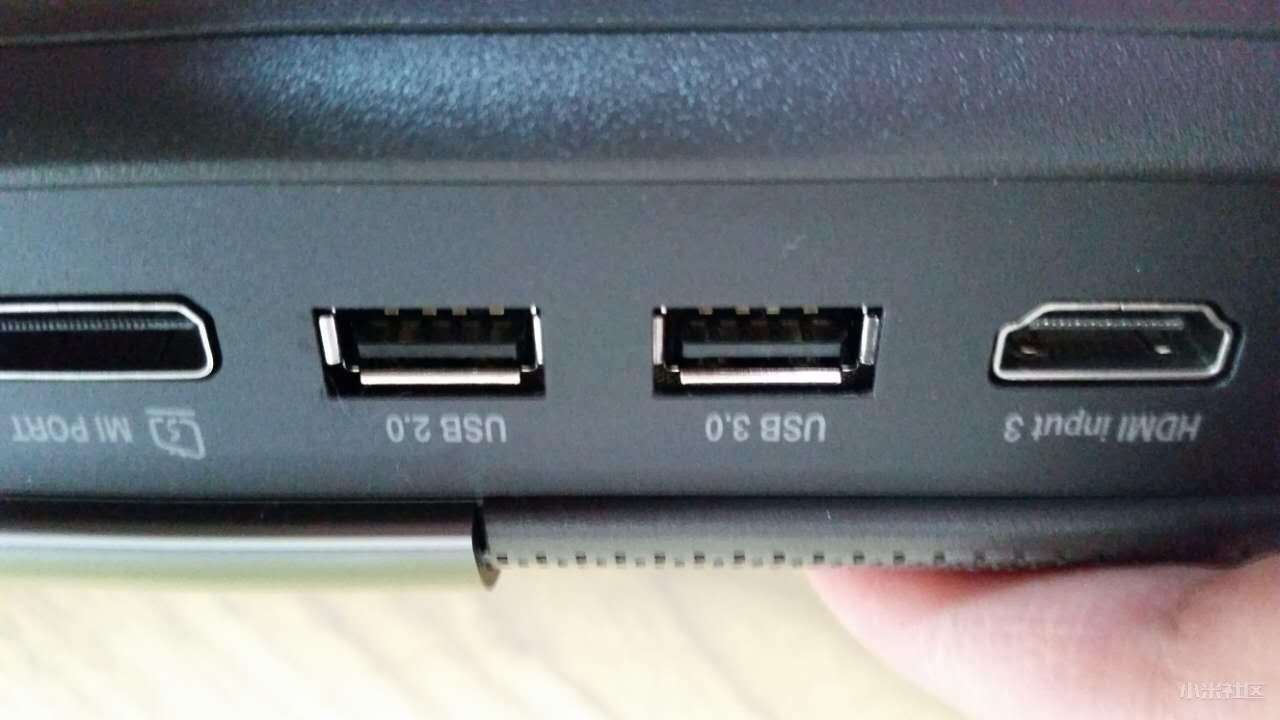 小米电视主机输入接口吗