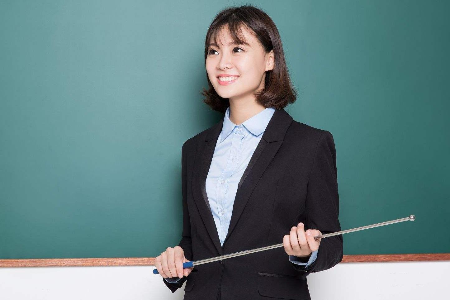 教师主机电脑如何控制学生电脑