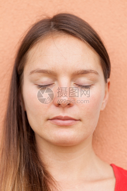 外表像恒星的电脑主机