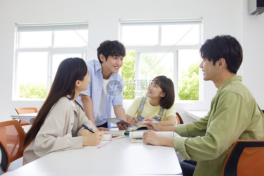 讨论型会议系统主机的工作原理