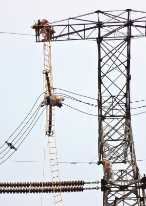 主机关闭电源带电