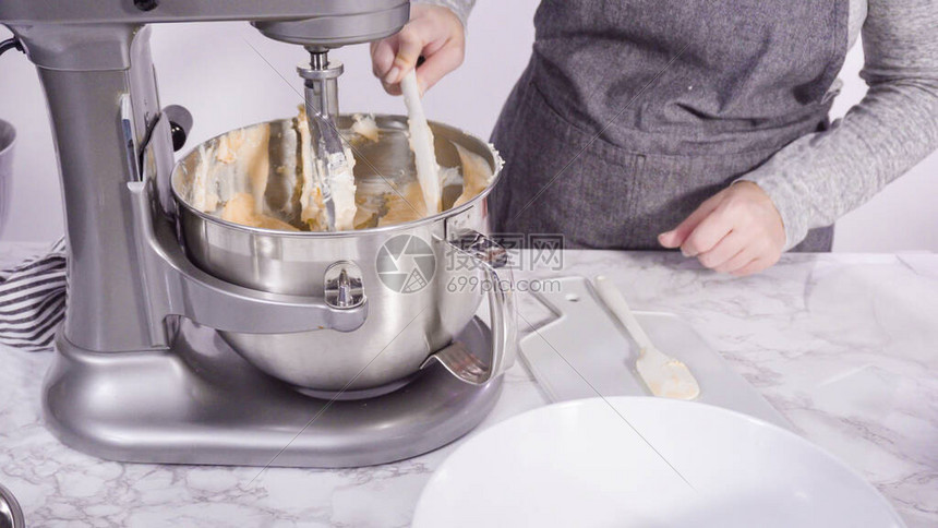搅拌机主机减速机构造图