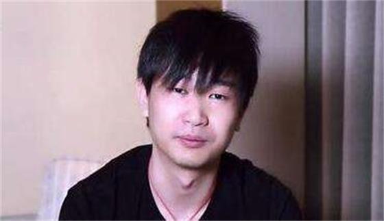 董小飒淘宝买的主机