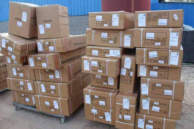 寄主机没有箱子德邦吗