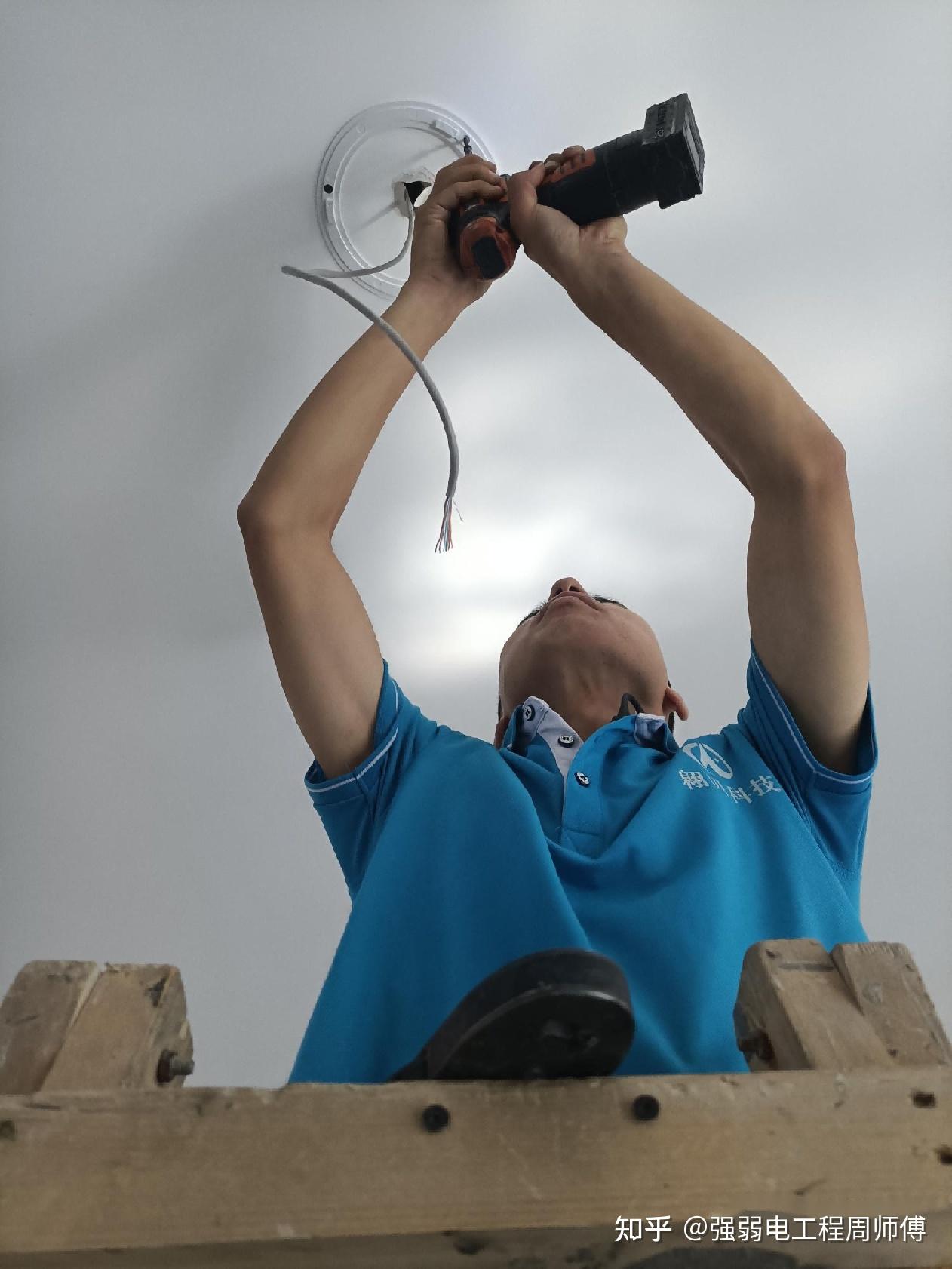 家用监视摄像头需要主机吗