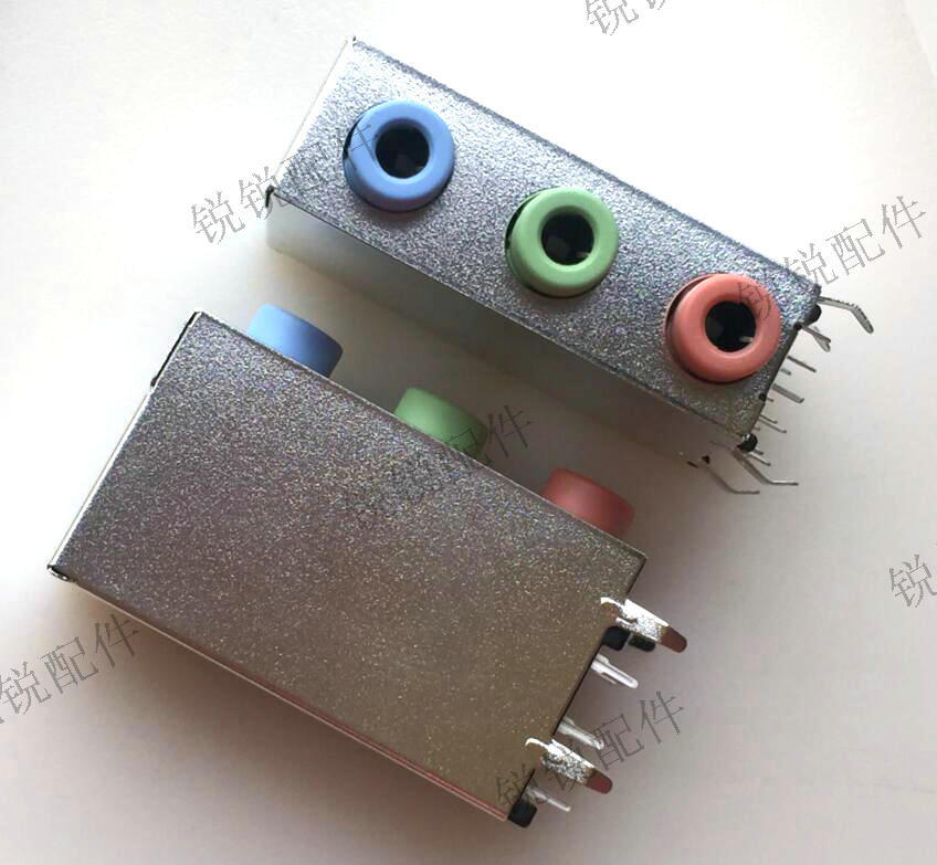 声卡线插主机红黄蓝那个口