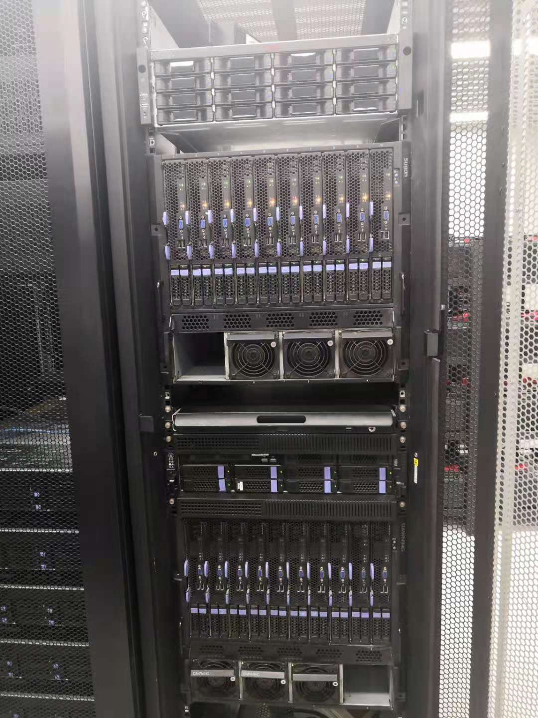 曙光关键应用主机