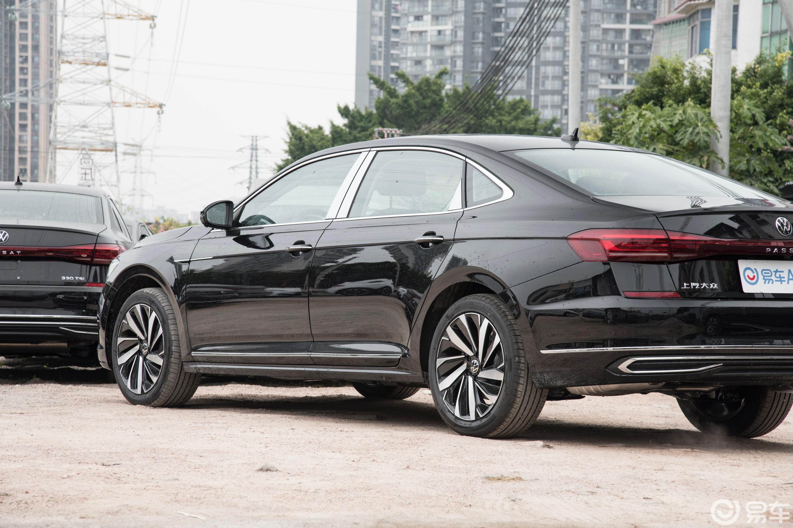 帕萨特主机进口的吗