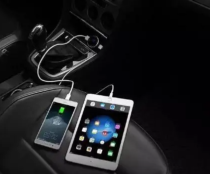 从电脑主机充电是几伏