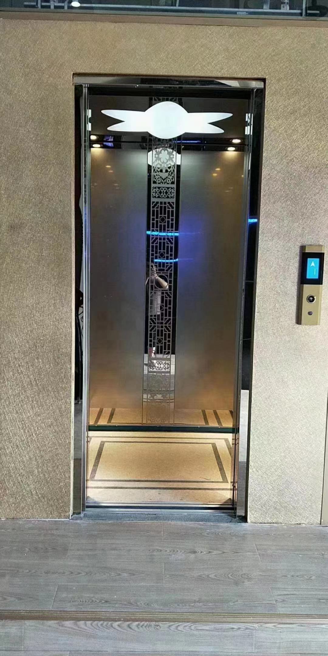 电梯主机由哪几部分构成