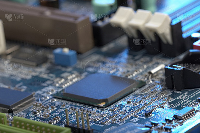 主机小板是什么意思