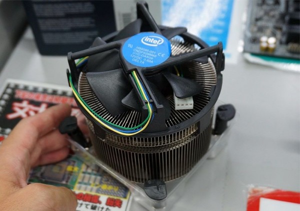 英特尔微型主机散热方法