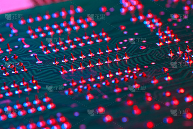 电脑主机红灯是干嘛的