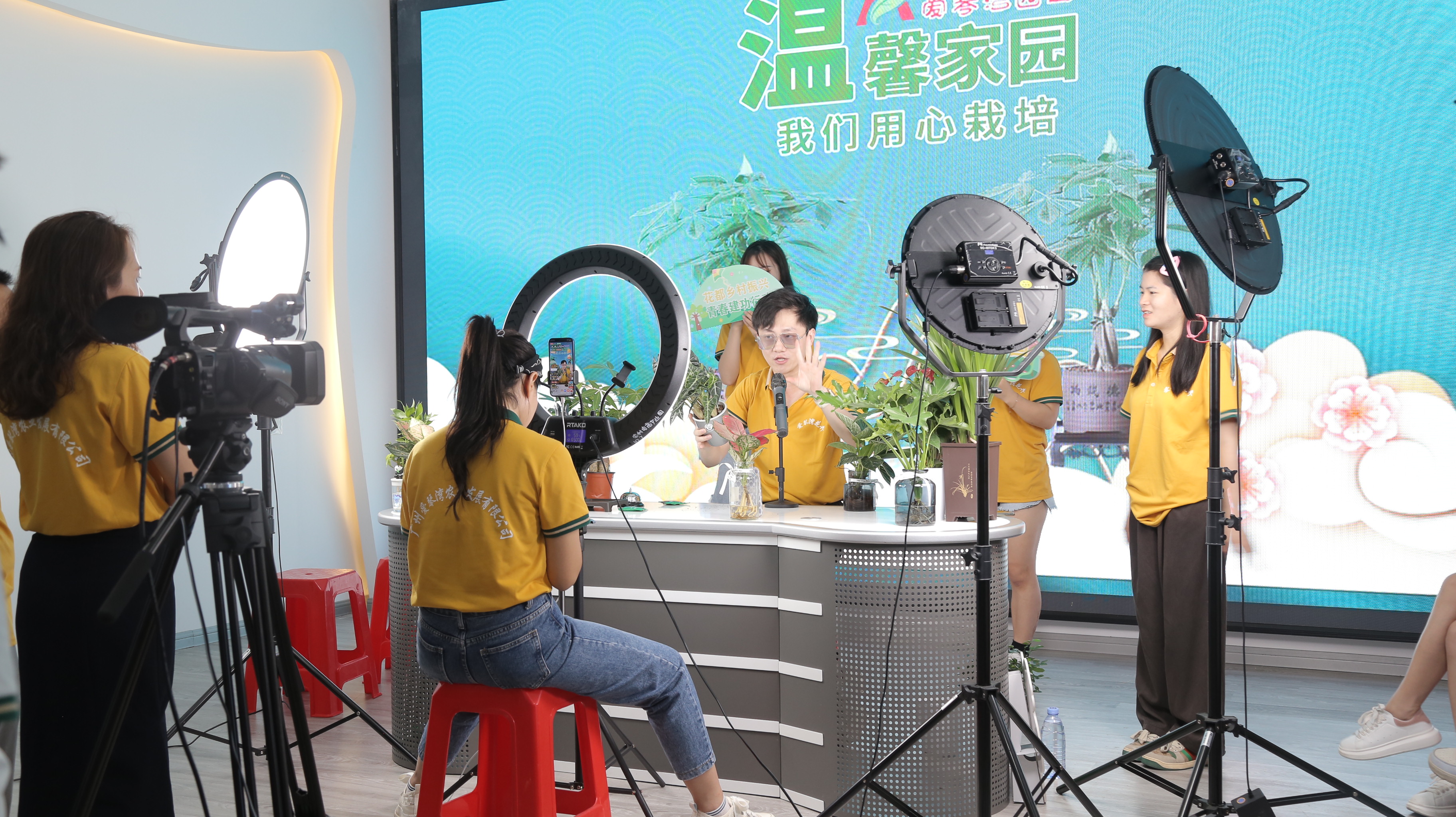 视频监控磁盘阵列主机