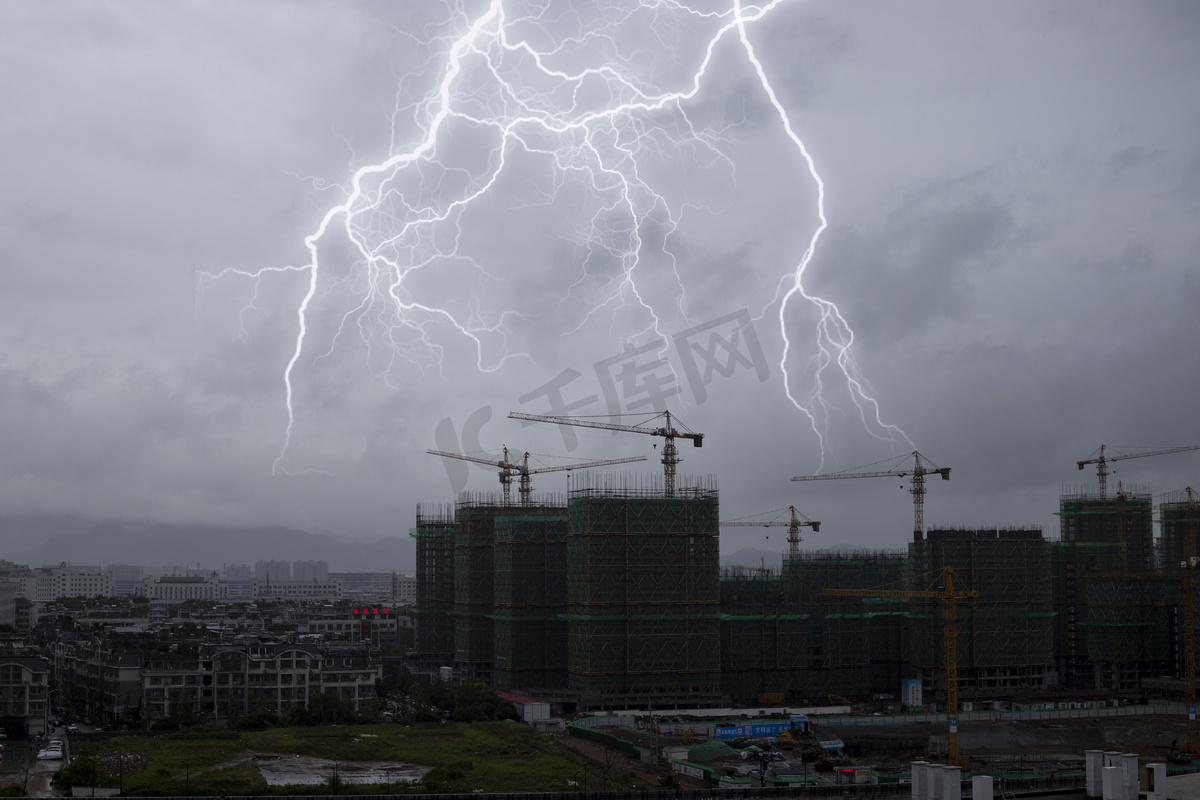 打雷主机坏了
