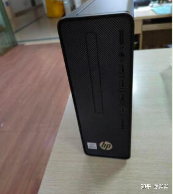 有一台小主机夏天经常