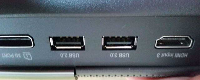 联想主机后面的接口不能用了