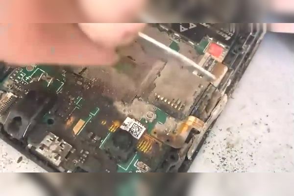 换过主机的手机是不是特别卡