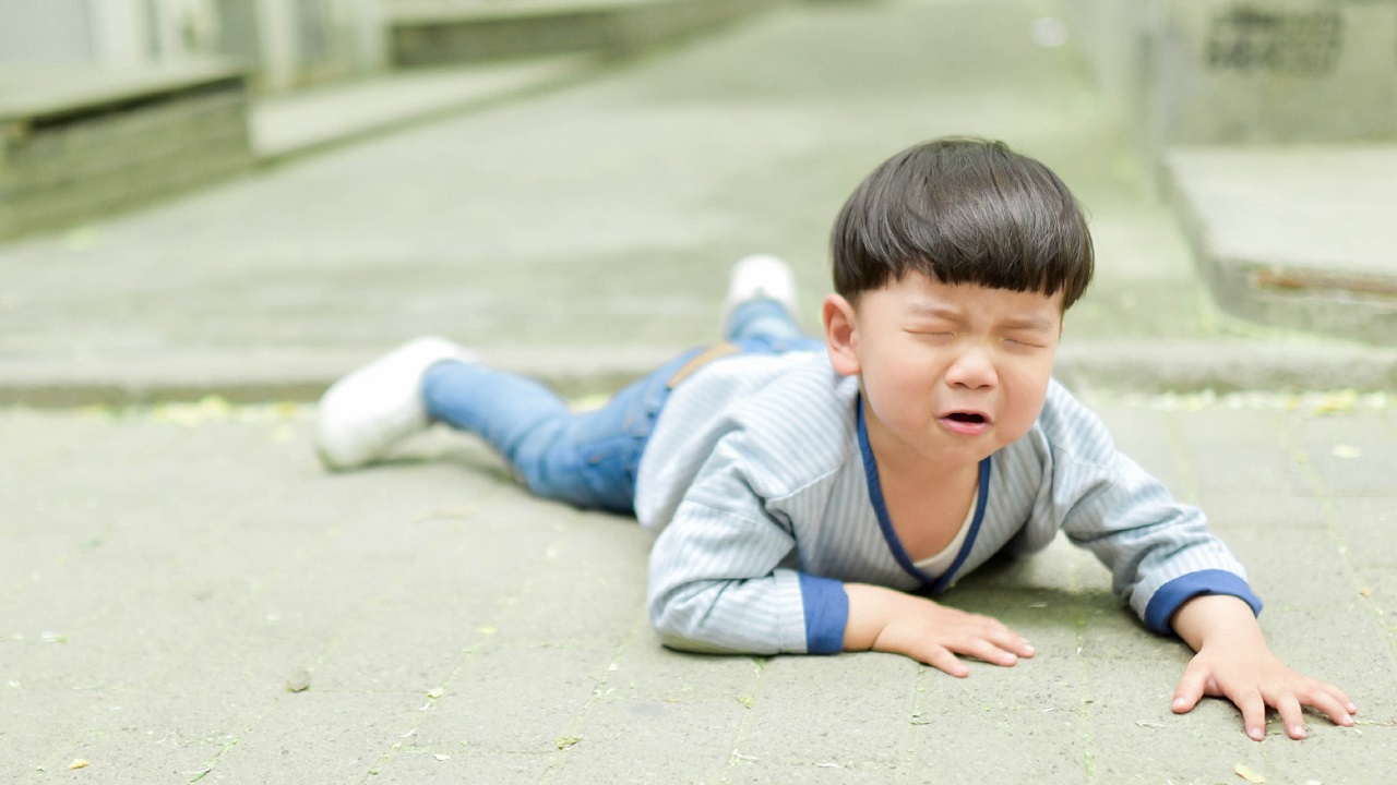 主机摔了有事没