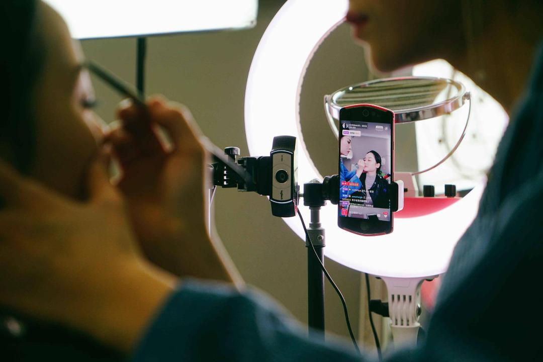 直播主机游戏很搞笑的