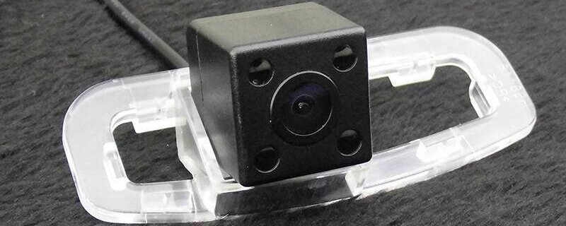 倒车摄像头电源接反了烧主机