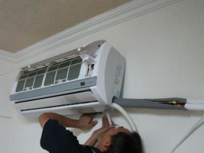 格力空调关了还在主机吹风