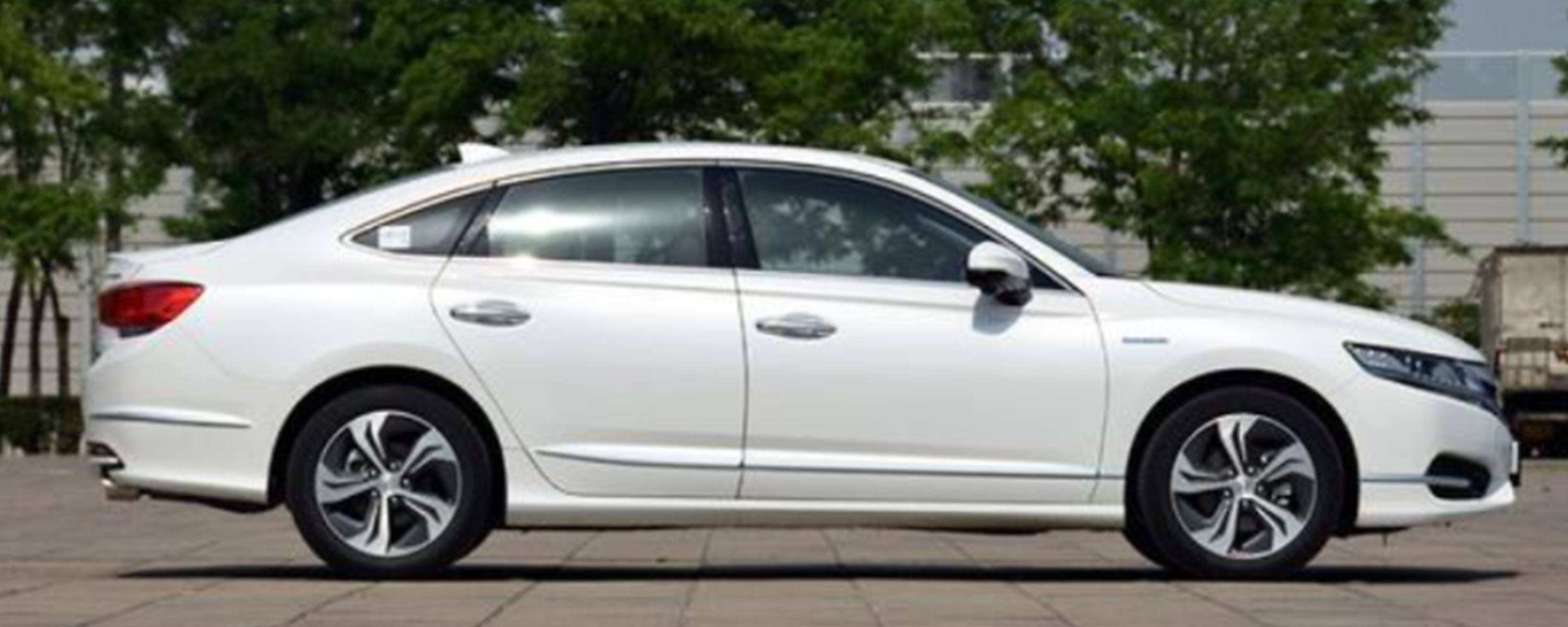 思铂睿导航主机改回原来的盒子