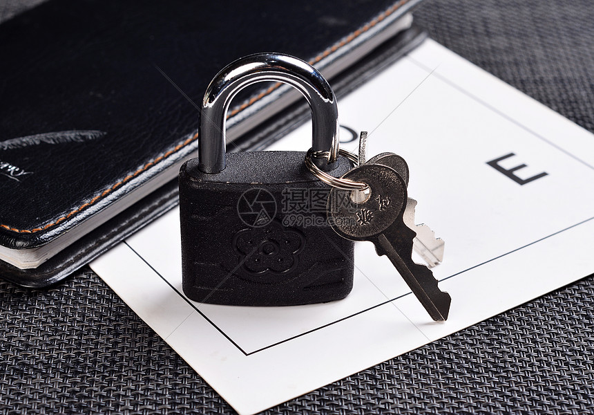 锁在天花板主机的投影设备