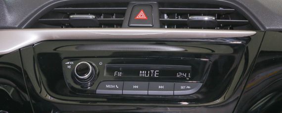 锐欧中控锁主机盒在哪里