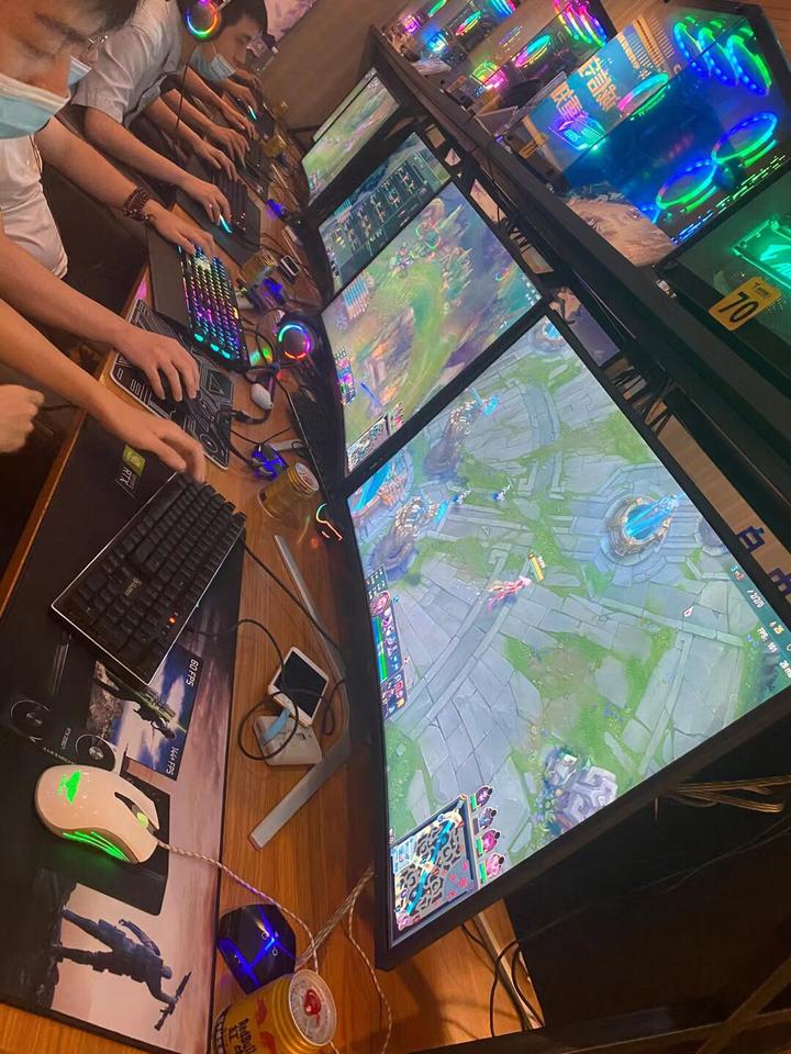 网咖服务主机配置