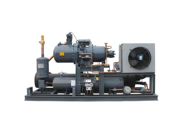 冷冻主机开机前工作