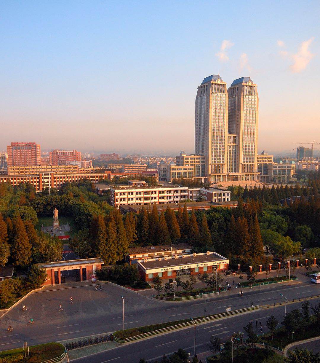 复旦大学教授说气质和主机的关系